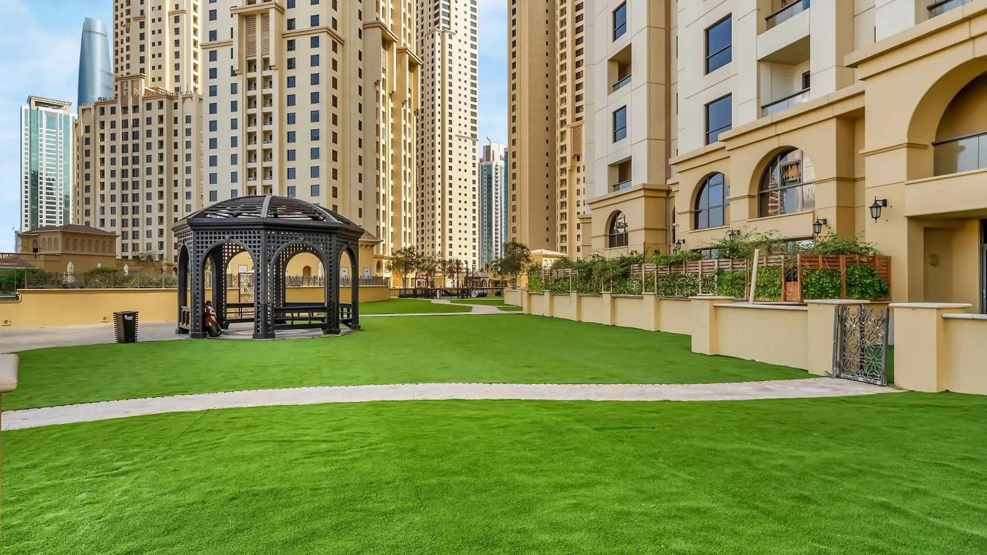 Palm & Sea View Beach Acess Jbr Walk Skydive Clubs Dubai United Arab Emirates