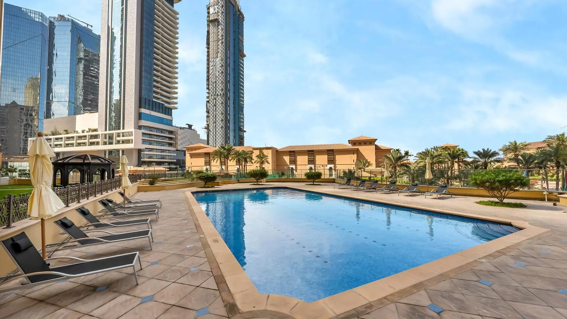Apartment Palm & Sea View Beach Acess Jbr Walk Skydive Clubs Dubai United Arab Emirates