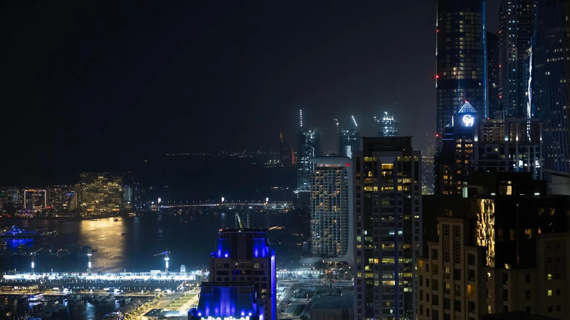 Palm & Sea View Beach Acess Jbr Walk Skydive Clubs Dubai Apartment